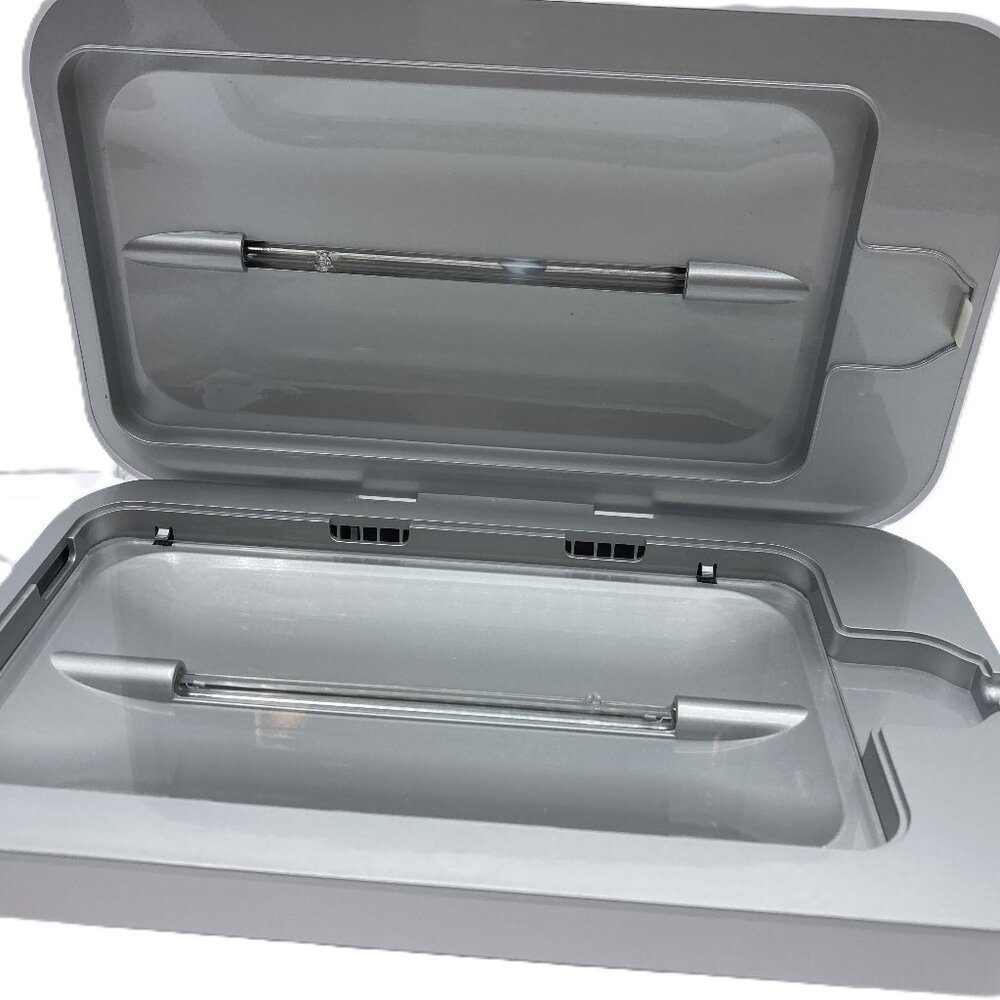 Phonesoap Model No. 500-1 uses powerful UV-C bulbs and quartz glass to sanitize